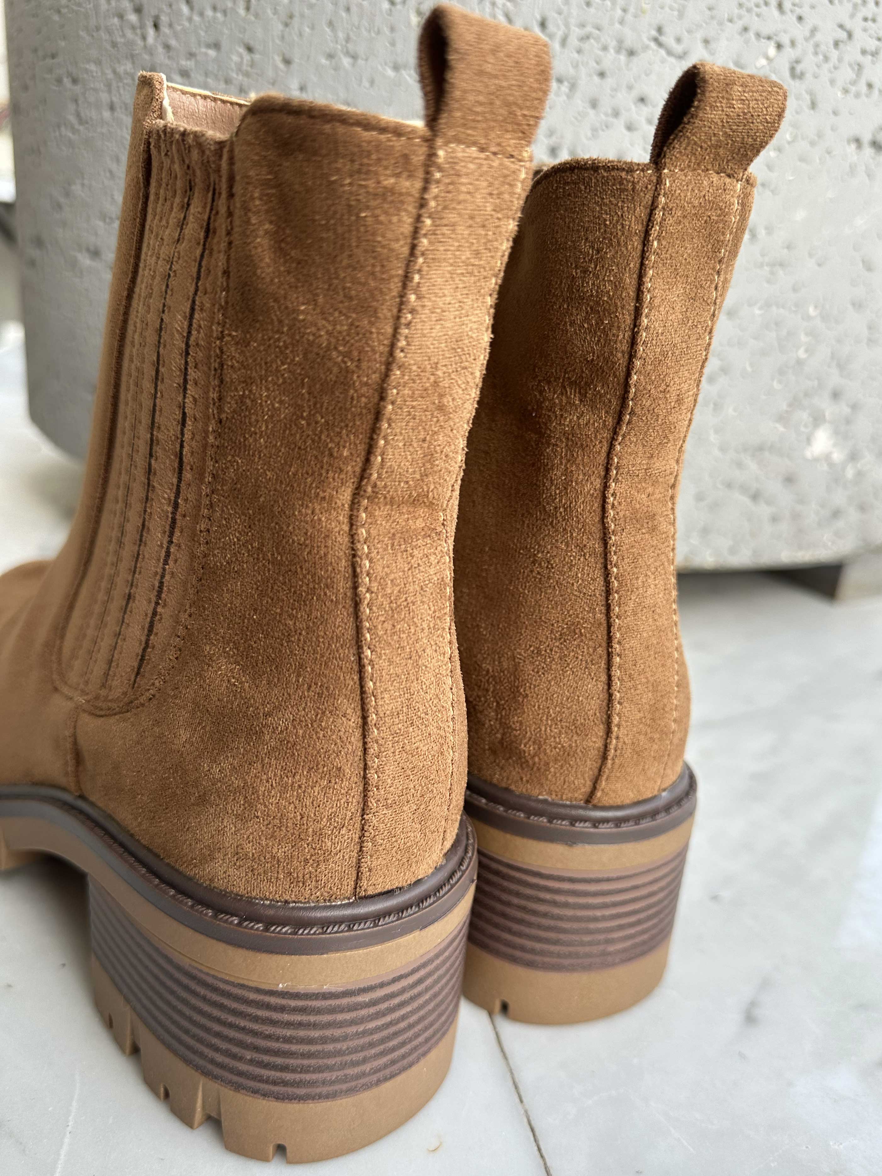 Cuba - Støvler i ruskindslook med bred hæl